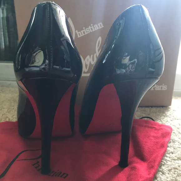 🔥Christian Louboutin Argotik🔥 - Picture 2 of 8